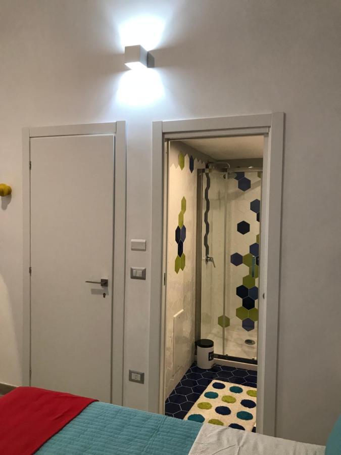 Arianiello Suite A Due Passi Dal Cristo Velato Napoli Bagian luar foto